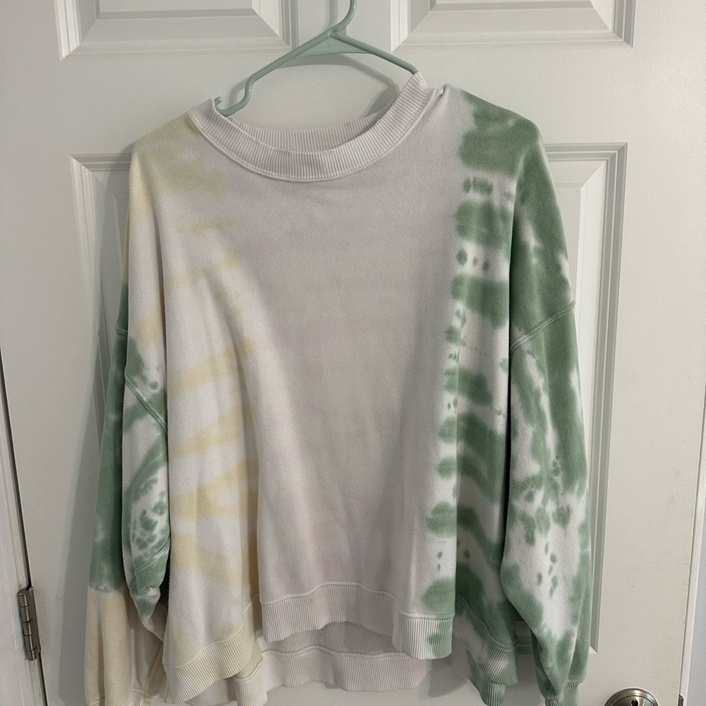 American Eagle Outfitters Green and Yellow Tie-Dye Sweater